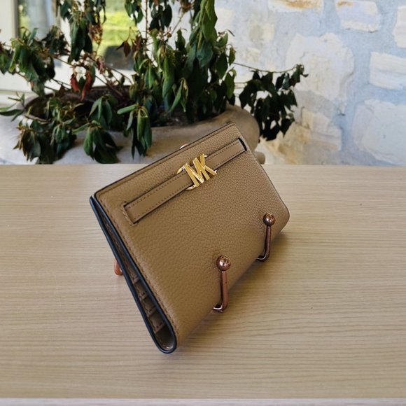 Michael Kors Reed Medium Bucket Messenger Bag/ LG Snap Wallet Leather Camel NWT - Picture 10 of 13